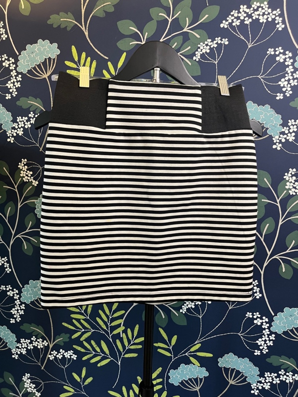 XXI Black White Striped Mini Skirt High Waist Stretch Size M